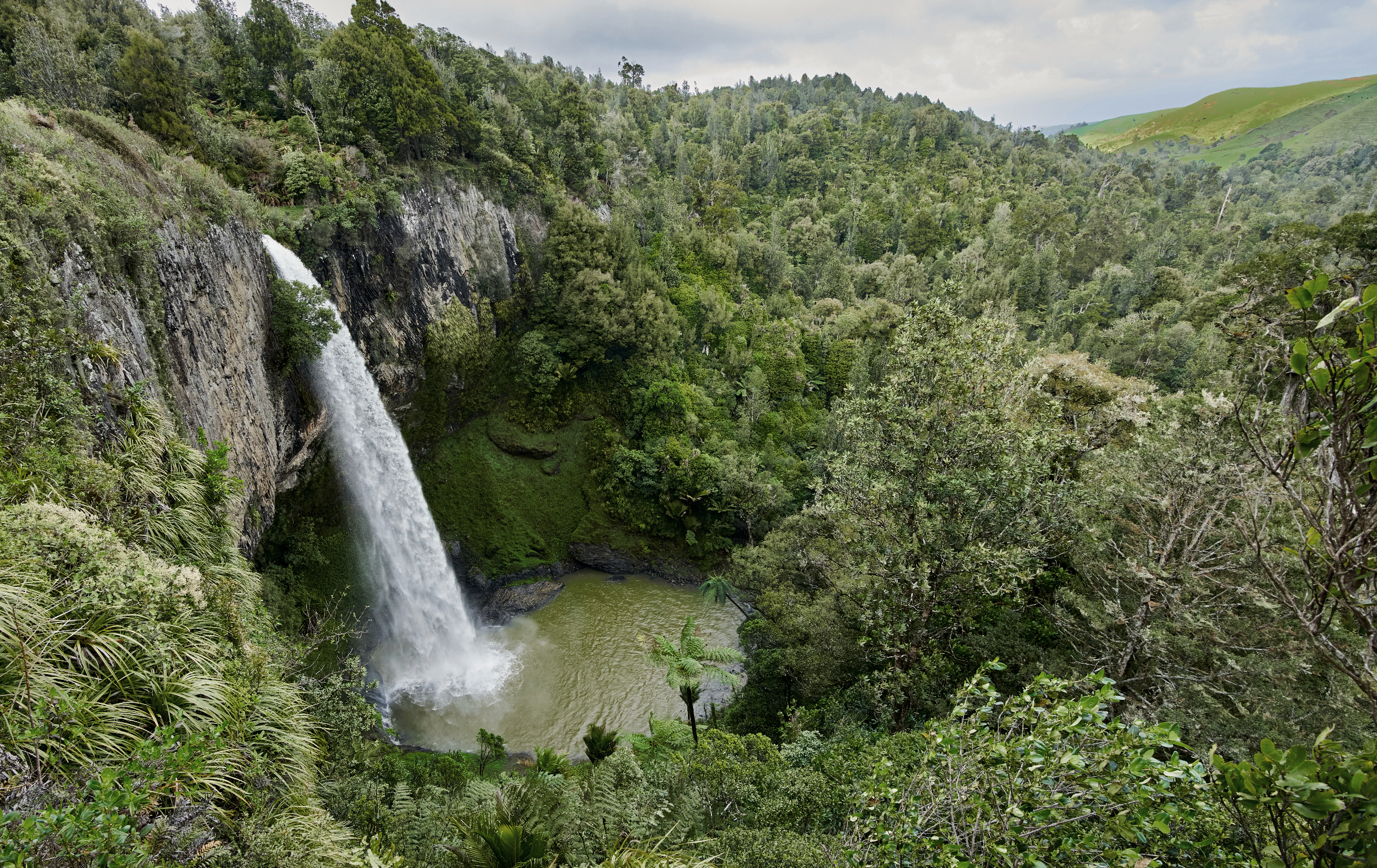 Bridal Veil Falls (Waikato)